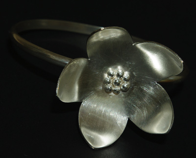 Chris Alcock, flower ring