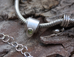 design and make a pendant with a semi precious stone, jewellery courses at Flux Studios